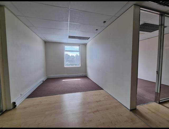 616M² OFFICE TO LET IN TYGER VALLEY